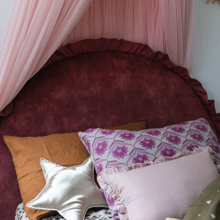 The Ruffle Bedhead