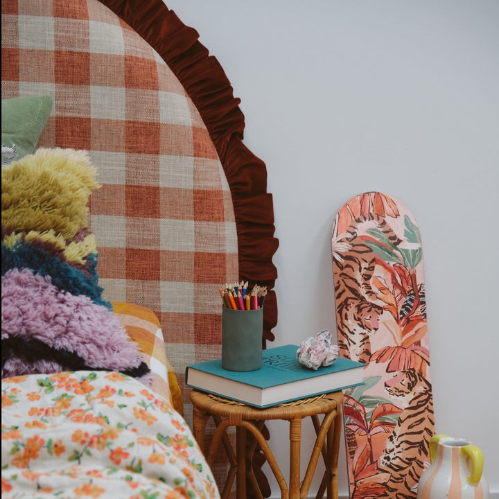 The Ruffle Bedhead