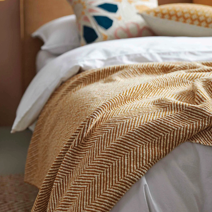 Solano Throw - Amber